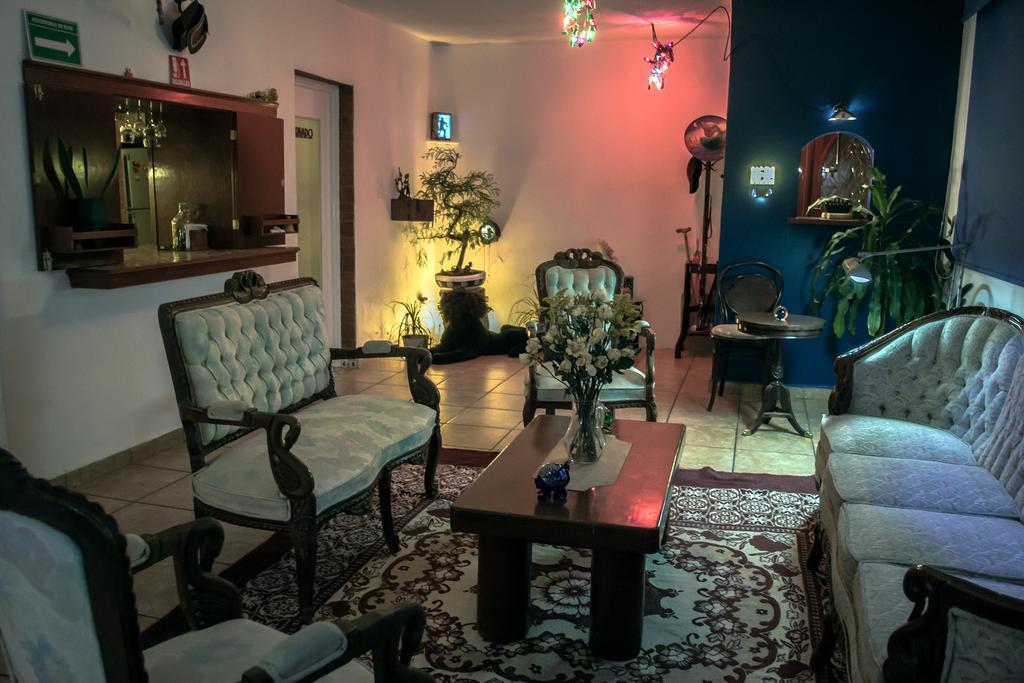 Punto Df - Airport Hostel Мексико Сити Екстериор снимка